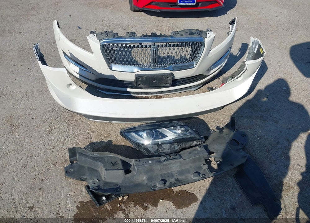 2019 LINCOLN MKC STANDARD VIN: 5LMCJ1C92KUL35937