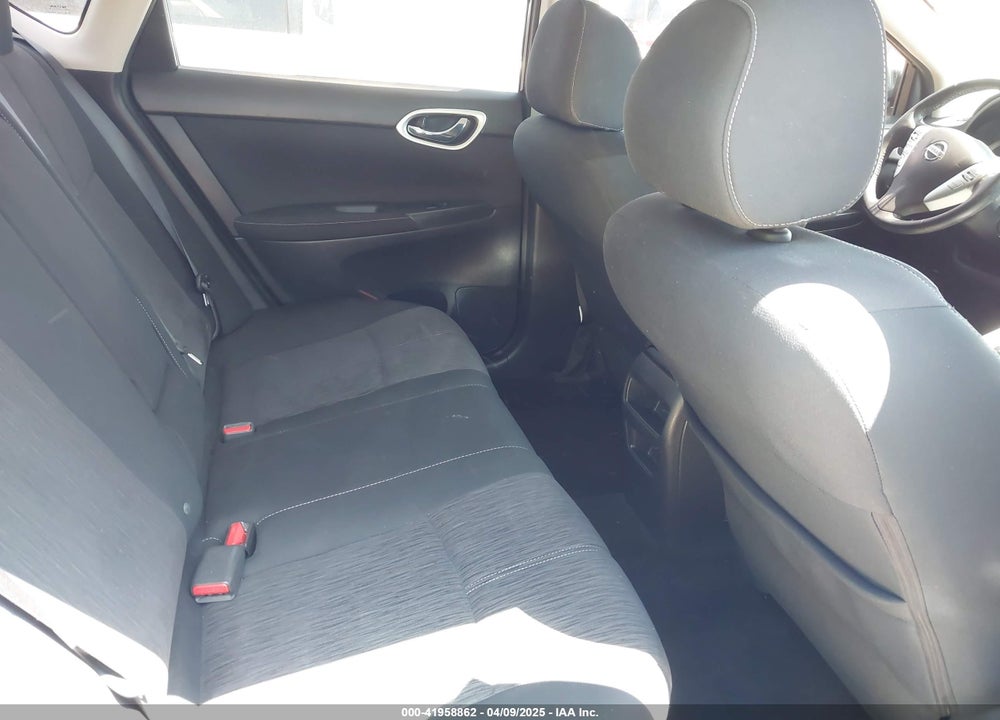 2015 NISSAN SENTRA SV VIN: 3N1AB7AP7FY333400
