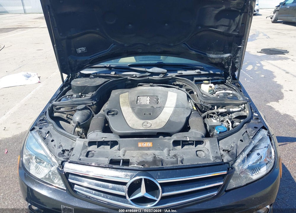 2008 MERCEDES-BENZ C 350 VIN: WDDGF56X18F051990