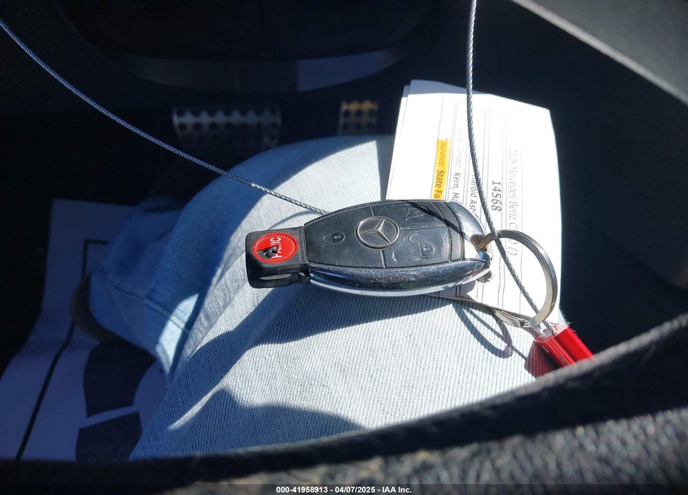 2008 MERCEDES-BENZ C 350 VIN: WDDGF56X18F051990