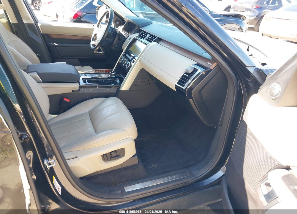 2018 LAND ROVER DISCOVERY HSE VIN: SALRR2RV2JA073107