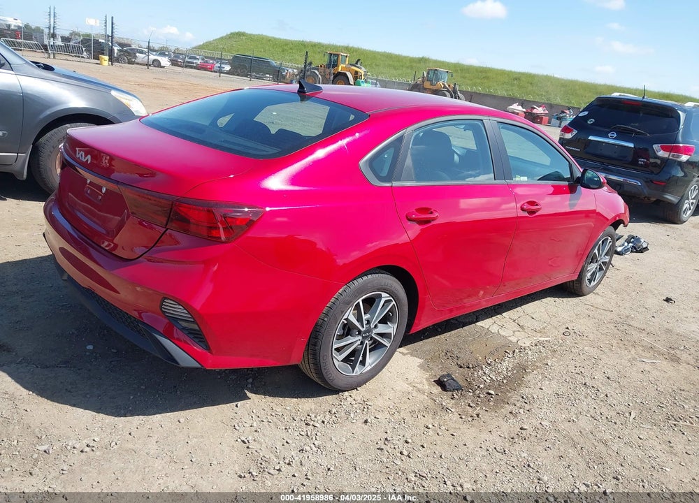 2024 KIA FORTE LXS VIN: 3KPF24AD1RE810660