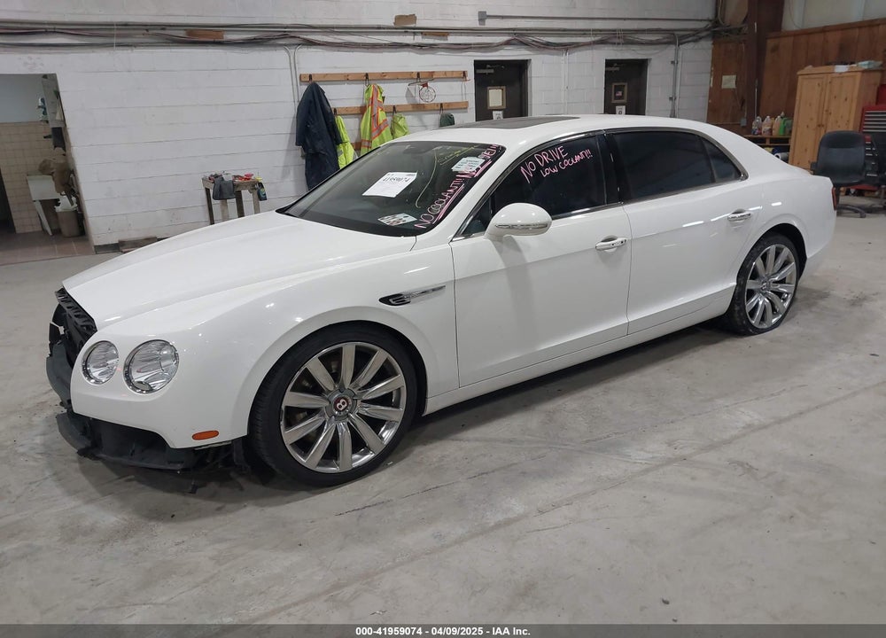 2015 BENTLEY FLYING SPUR VIN: SCBET9ZA9F8049207