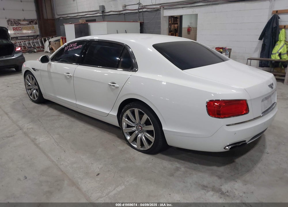2015 BENTLEY FLYING SPUR VIN: SCBET9ZA9F8049207