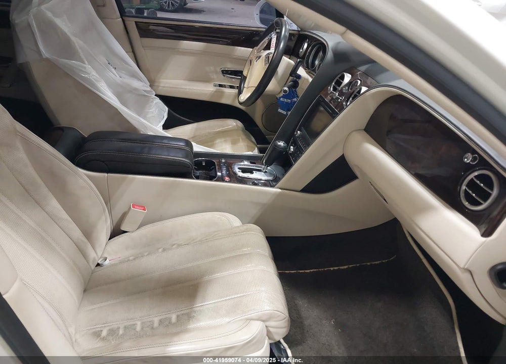 2015 BENTLEY FLYING SPUR VIN: SCBET9ZA9F8049207