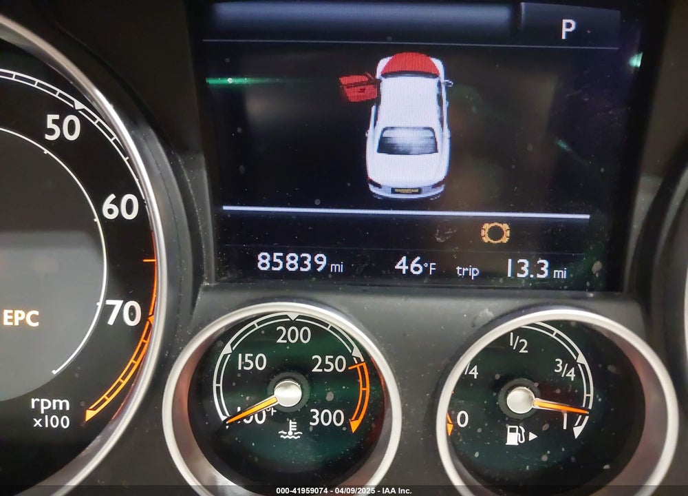 2015 BENTLEY FLYING SPUR VIN: SCBET9ZA9F8049207