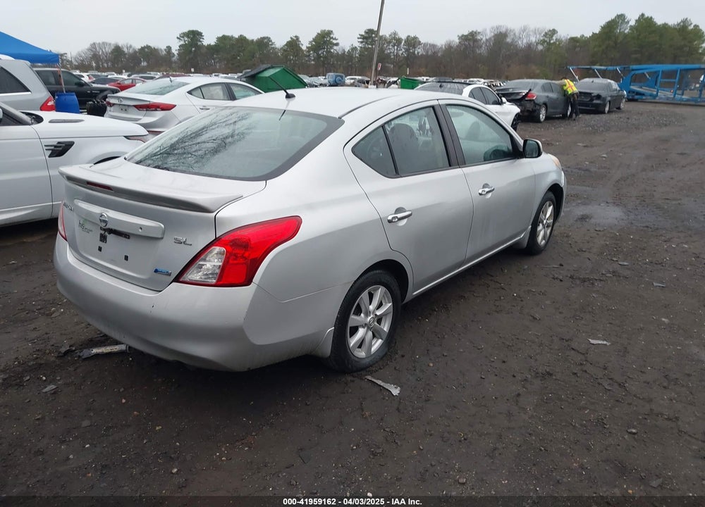 2013 NISSAN VERSA 1.6 SL VIN: 3N1CN7AP9DL838834
