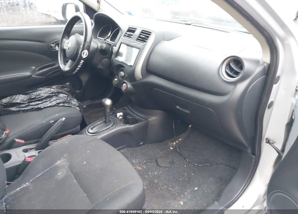 2013 NISSAN VERSA 1.6 SL VIN: 3N1CN7AP9DL838834