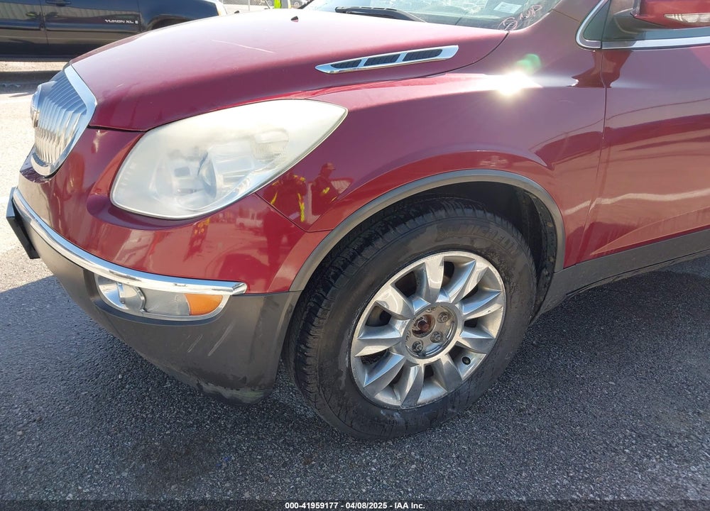 2011 BUICK ENCLAVE VIN: 5GAKVBED2BJ266880