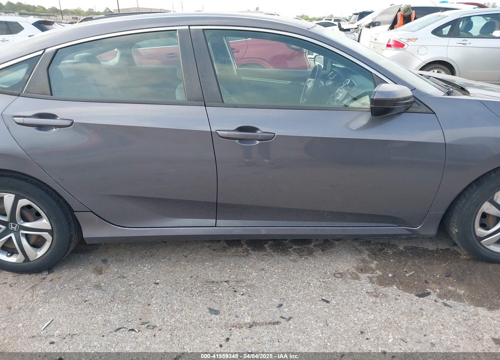 2018 HONDA CIVIC VIN: 2HGFC2F53JH563543