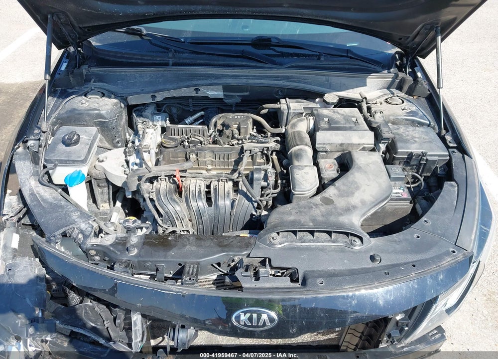 2019 KIA OPTIMA LX VIN: 5XXGT4L35KG339681