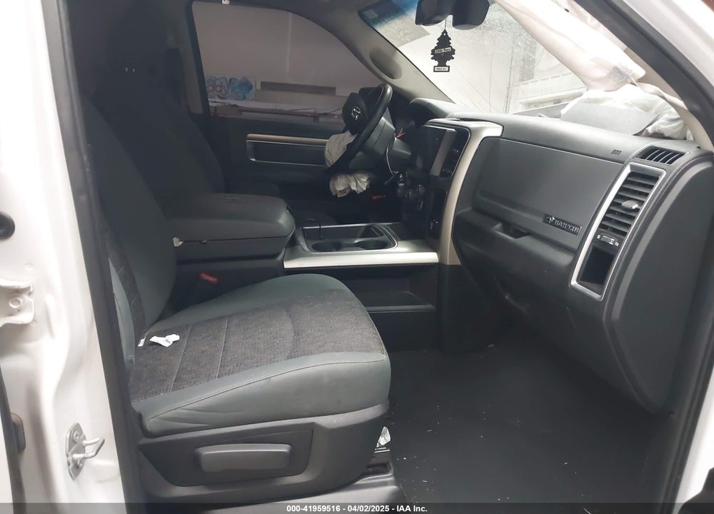 2017 RAM 1500 BIG HORN 4X2 6'4 BOX VIN: 1C6RR6GTXHS547882