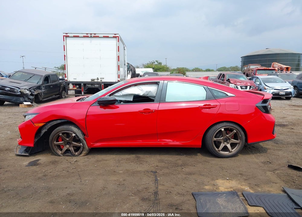 2018 HONDA CIVIC SI VIN: 2HGFC1E56JH703600