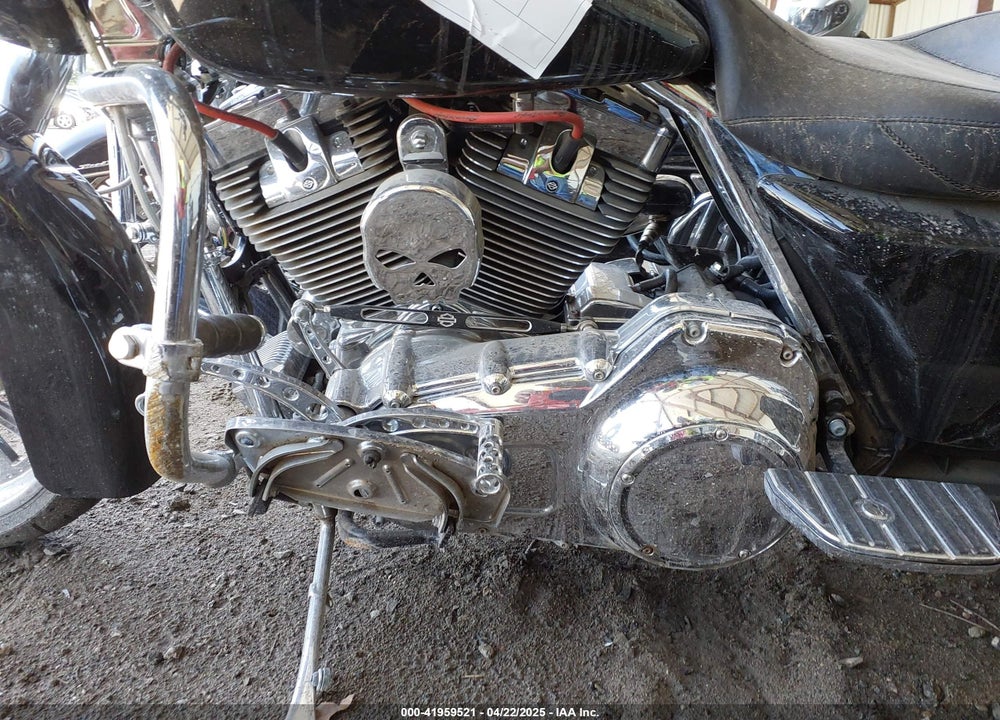 2008 HARLEY-DAVIDSON FLHX VIN: 1HD1KB4118Y642977