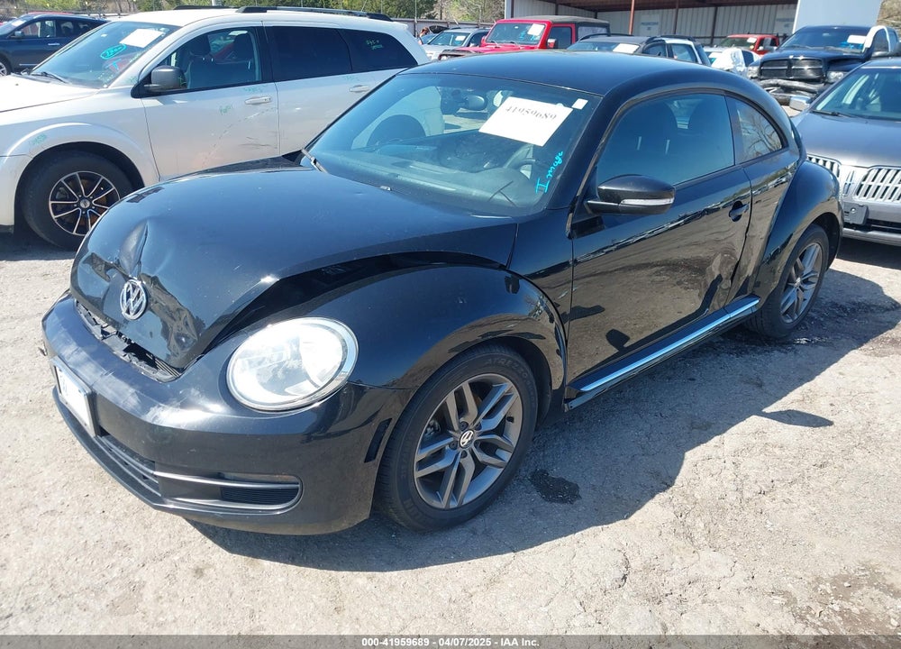 2012 VOLKSWAGEN BEETLE VIN: 3VWJX7AT5CM637353