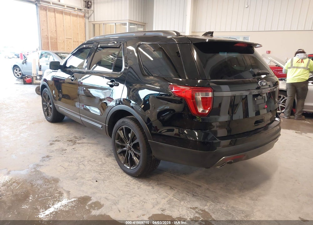 2017 FORD EXPLORER XLT VIN: 1FM5K7D85HGE08470