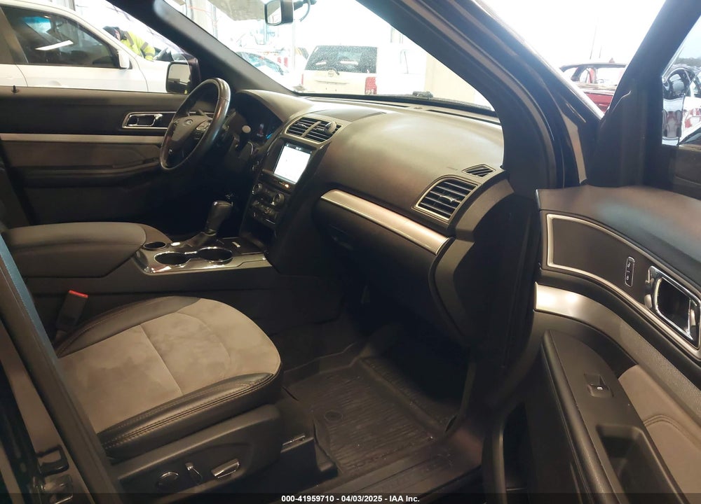 2017 FORD EXPLORER XLT VIN: 1FM5K7D85HGE08470