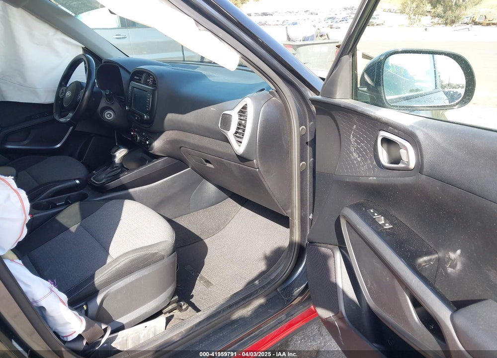 2020 KIA SOUL GT LINE VIN: KNDJ63AU7L7054400