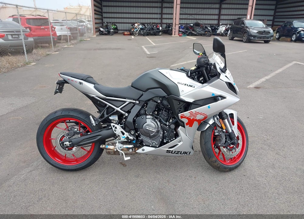 2025 SUZUKI GSX800 F VIN: JS1EM13B6S7100301