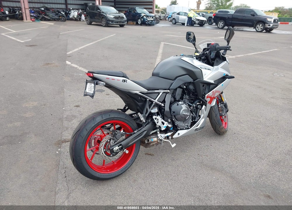 2025 SUZUKI GSX800 F VIN: JS1EM13B6S7100301