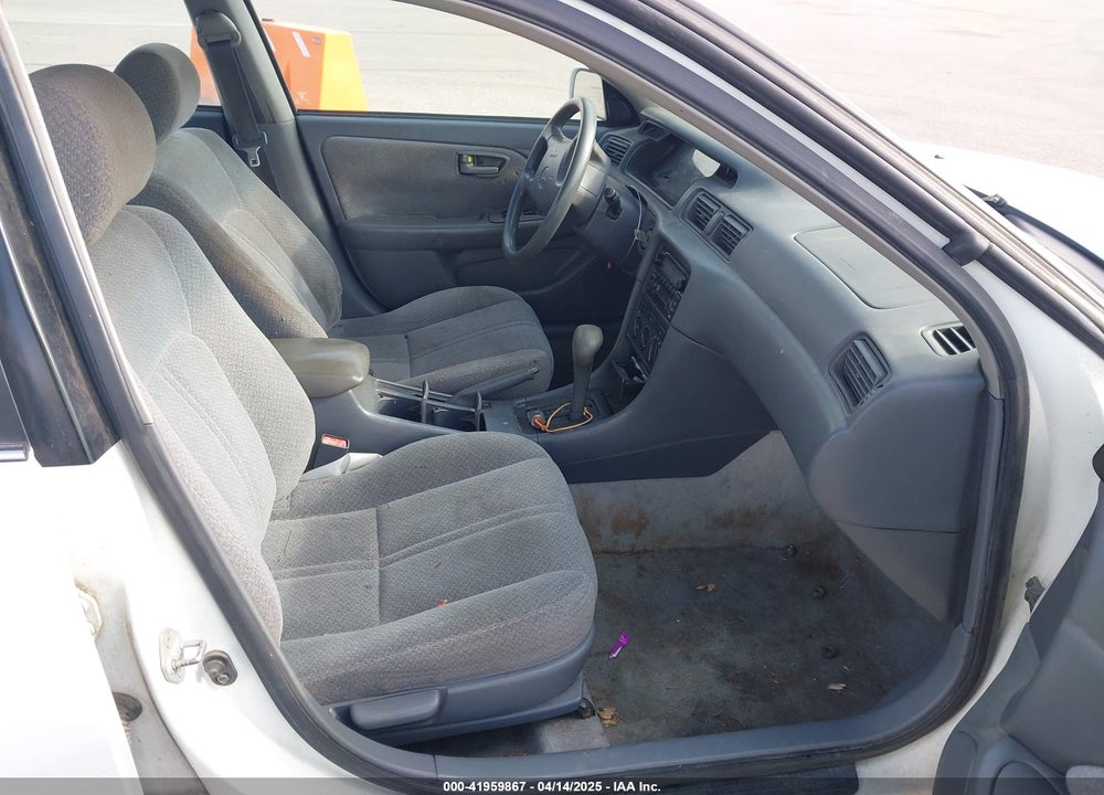 2001 TOYOTA CAMRY VIN: 4T1BF22K71U964277