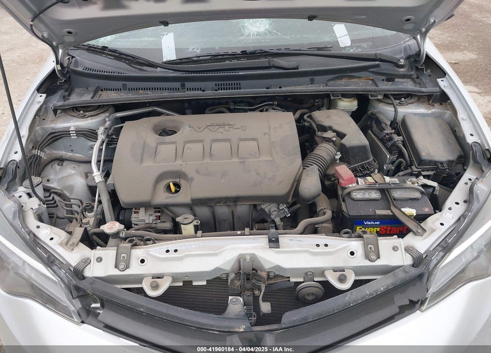 2018 TOYOTA COROLLA LE VIN: 2T1BURHE8JC079006