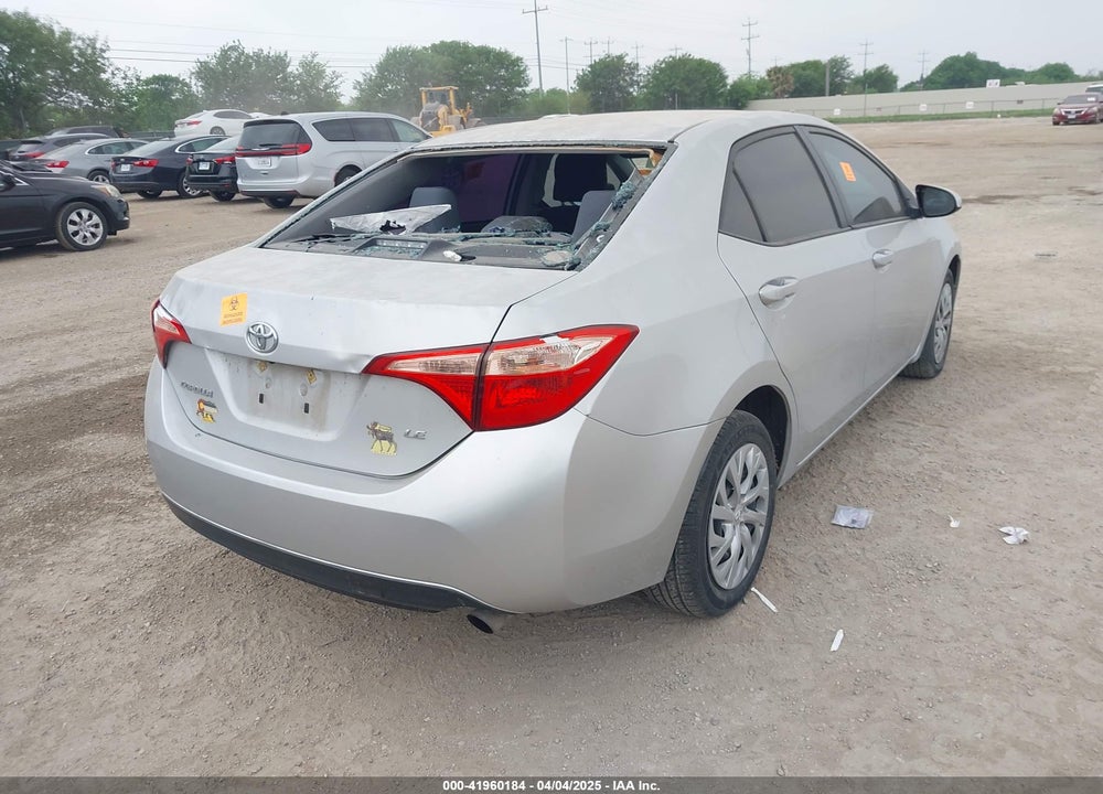 2018 TOYOTA COROLLA LE VIN: 2T1BURHE8JC079006