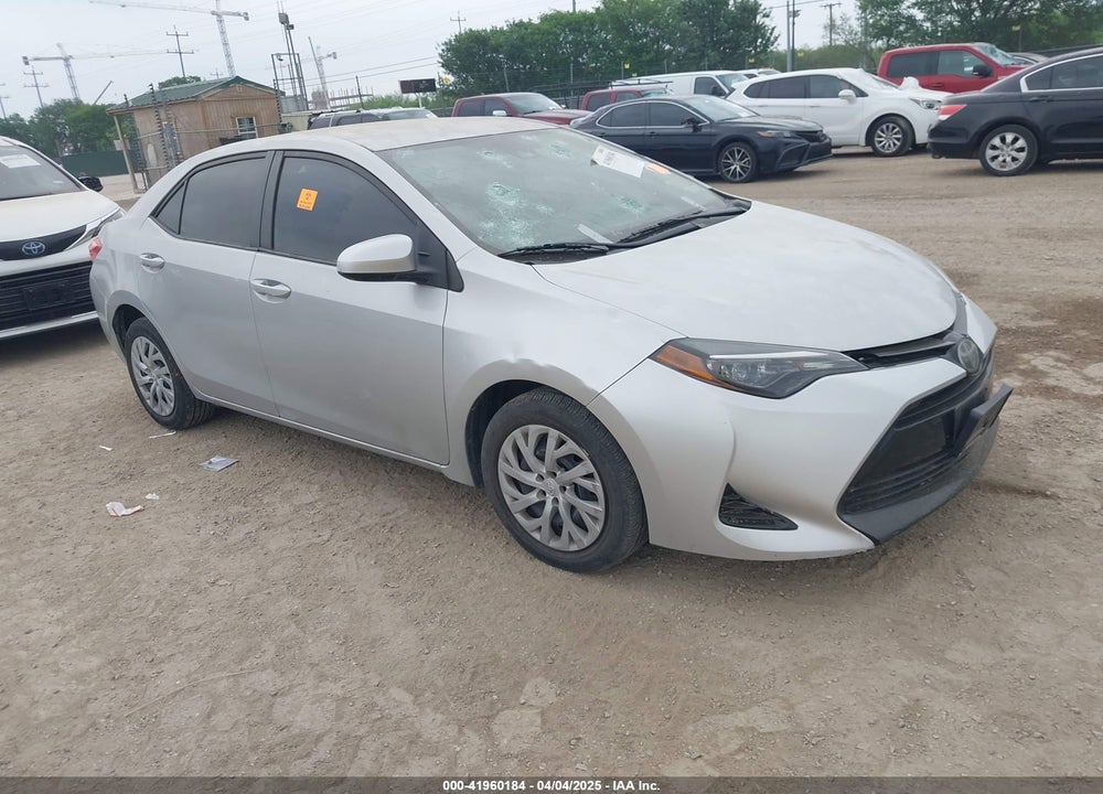2018 TOYOTA COROLLA LE VIN: 2T1BURHE8JC079006