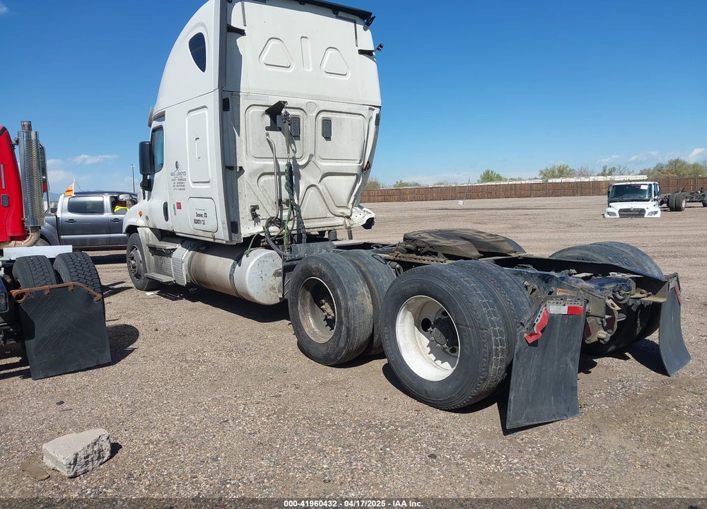 2017 FREIGHTLINER CASCADIA 125 VIN: 3AKJGLDV4HDHY9145