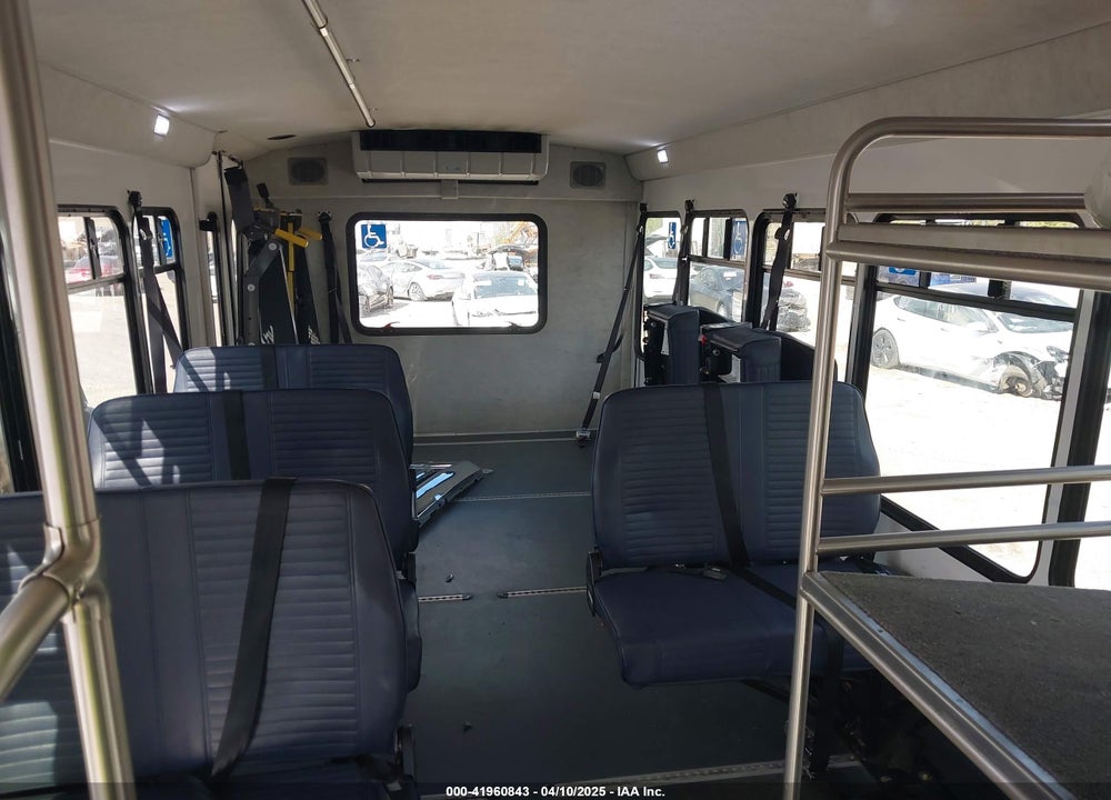 2022 FORD E-450 CUTAWAY VIN: 1FDFE4FN2NDC33525