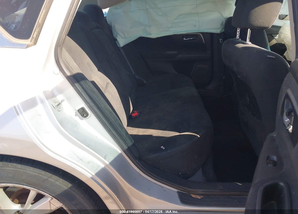 2015 NISSAN ALTIMA VIN: 1N4AL3AP6FC104899