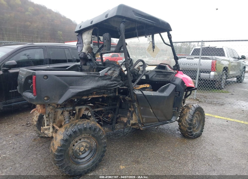 2017 HONDA SXS700 M2 VIN: 1HFVE0220H4302422