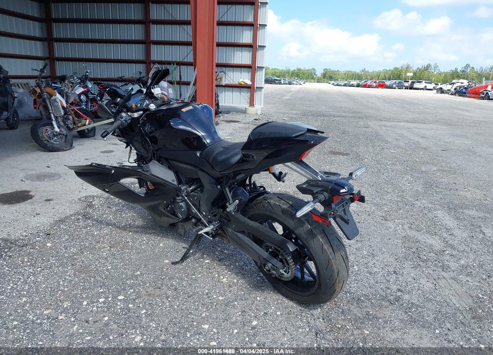 2025 YAMAHA YZFR7 VIN: JYARM38E0SA015295