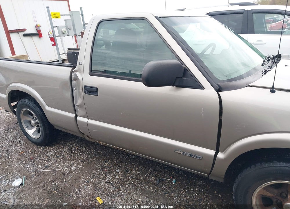 2002 CHEVROLET S-10 LS VIN: 1GCCS145928229624