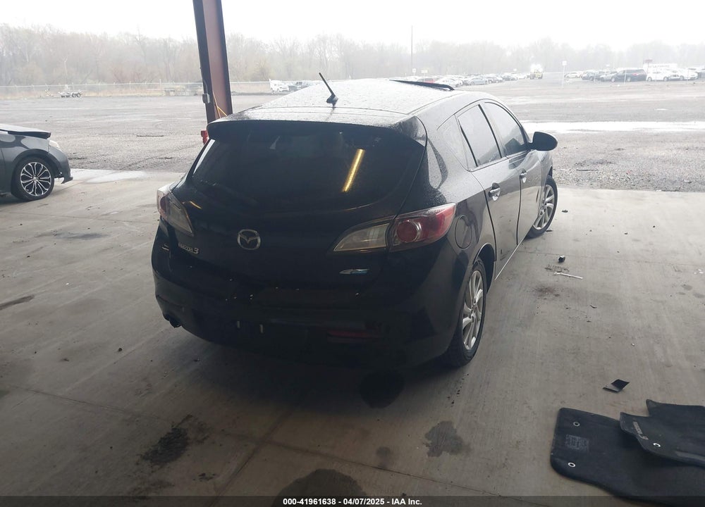 2012 MAZDA 3 VIN: JM1BL1M82C1638304