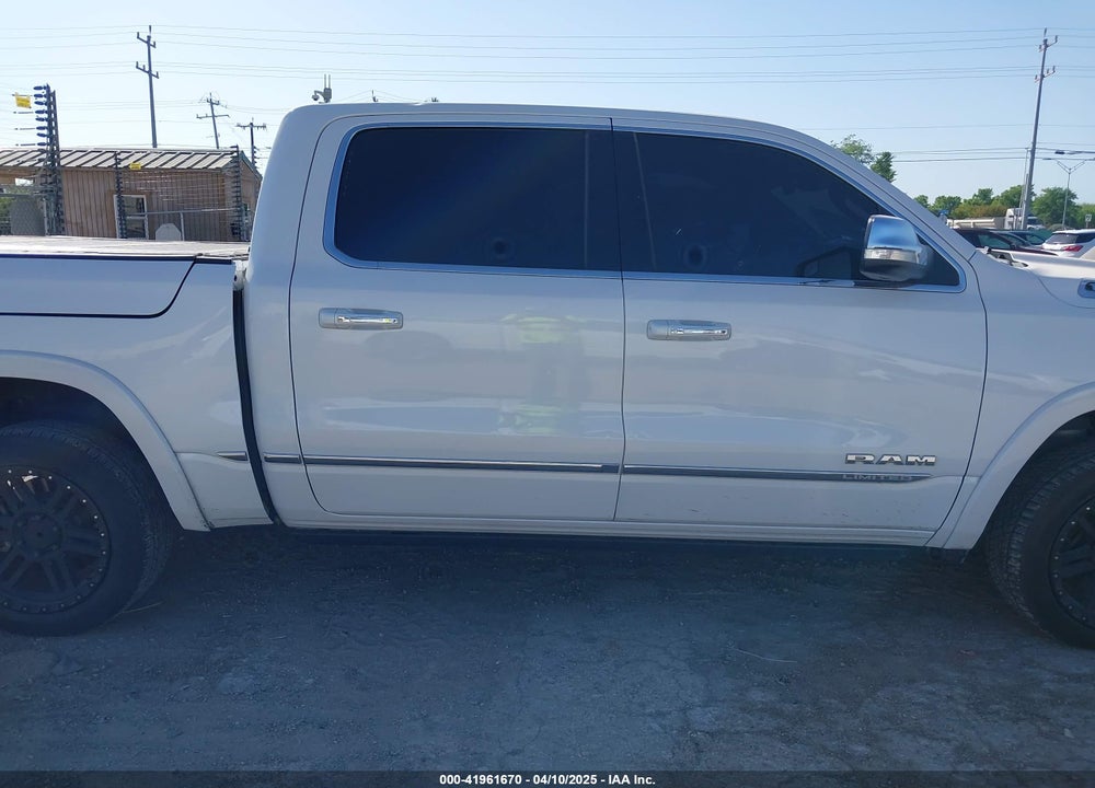 2020 RAM 1500 LIMITED 4X4 5'7 BOX VIN: 1C6SRFHT8LN190922
