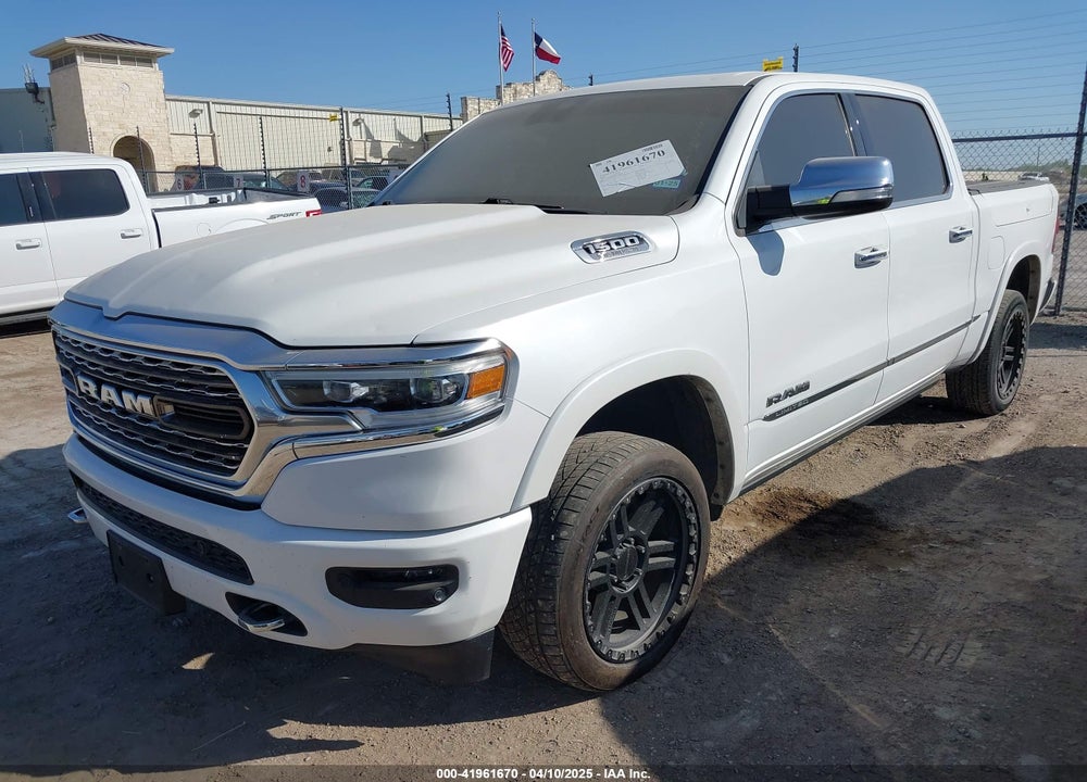 2020 RAM 1500 LIMITED 4X4 5'7 BOX VIN: 1C6SRFHT8LN190922