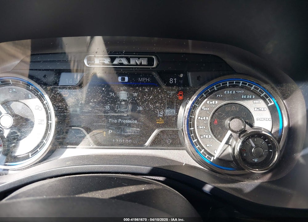 2020 RAM 1500 LIMITED 4X4 5'7 BOX VIN: 1C6SRFHT8LN190922