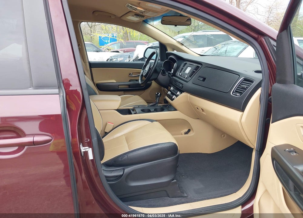 2016 KIA SEDONA LX VIN: KNDMB5C19G6214375