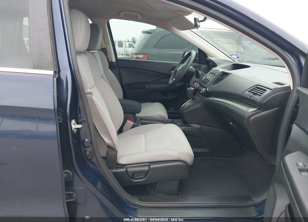 2015 HONDA CR-V LX VIN: 2HKRM3H31FH504418