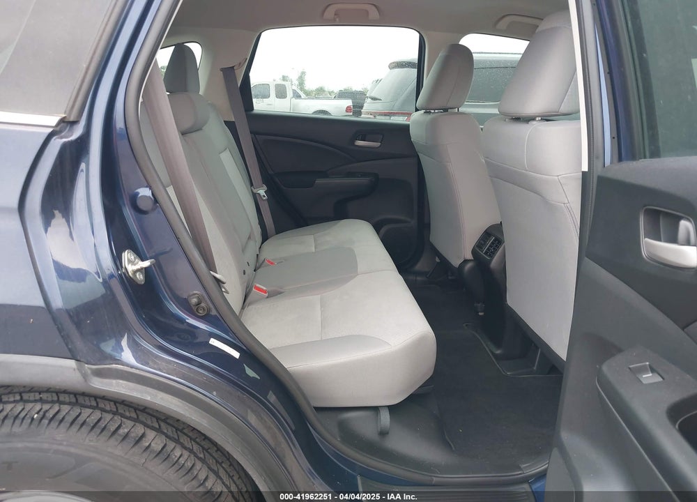 2015 HONDA CR-V LX VIN: 2HKRM3H31FH504418