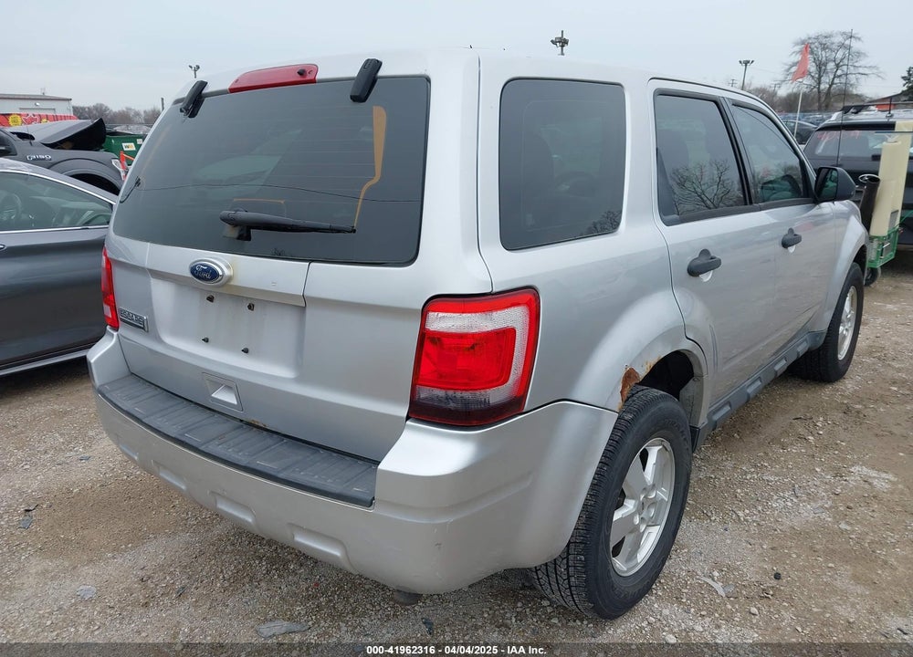 2010 FORD ESCAPE VIN: 1FMCU0C75AKB62752