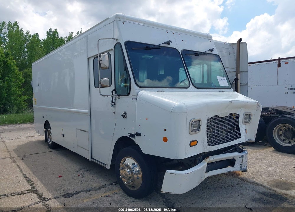 2015 FREIGHTLINER CHASSIS M LINE WALK-IN VAN VIN: 4UZAAPDU1FCGL7590