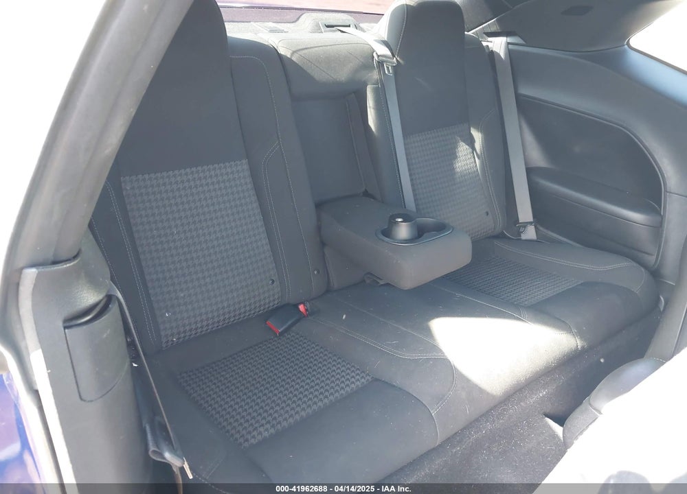 2019 DODGE CHALLENGER SXT VIN: 2C3CDZAG1KH668765