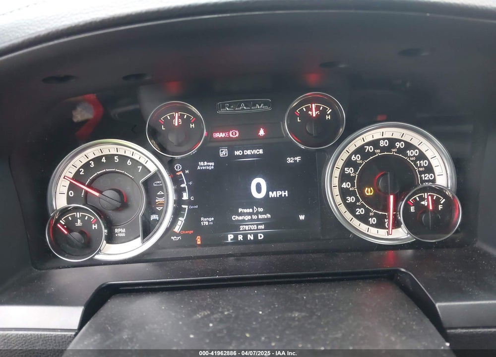 2013 RAM 1500 VIN: 1C6RR7MT0DS525751