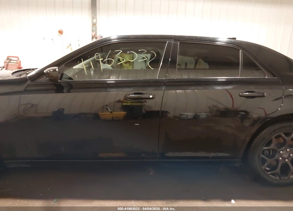 2019 CHRYSLER 300 TOURING AWD VIN: 2C3CCARG4KH649295