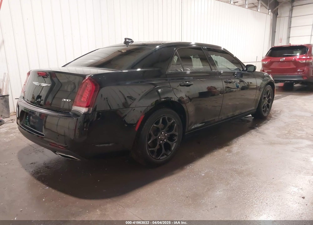2019 CHRYSLER 300 TOURING AWD VIN: 2C3CCARG4KH649295