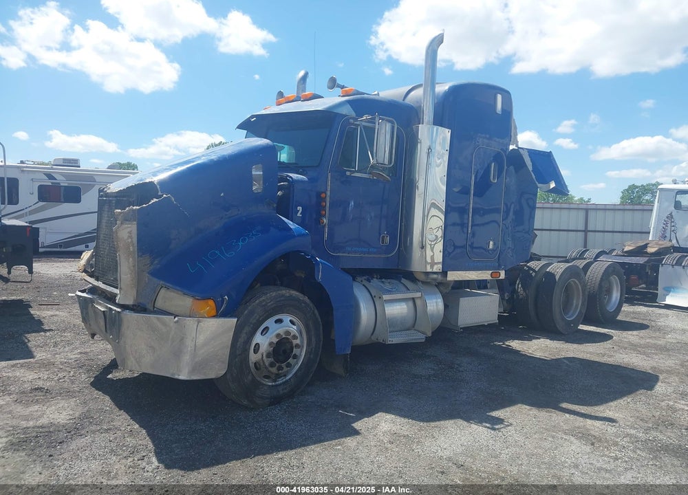 2000 PETERBILT 385 VIN: 1XPGDU9X4YN512576