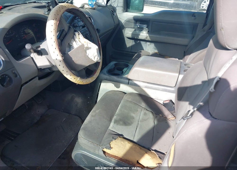 2004 FORD F-150 STX/XL/XLT VIN: 1FTRX12W84NB72358