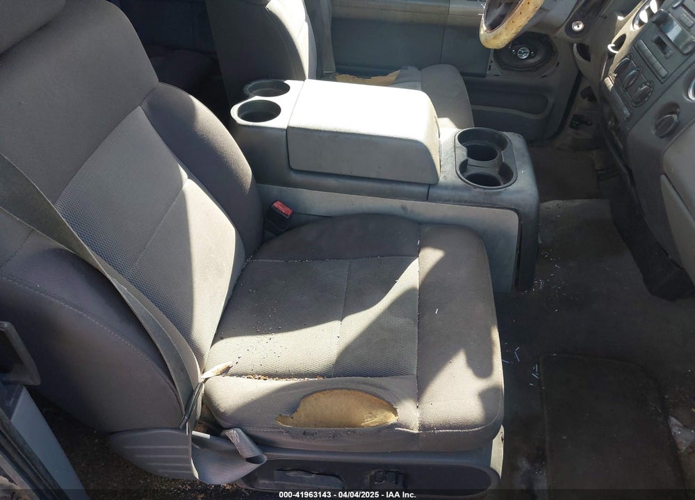 2004 FORD F-150 STX/XL/XLT VIN: 1FTRX12W84NB72358